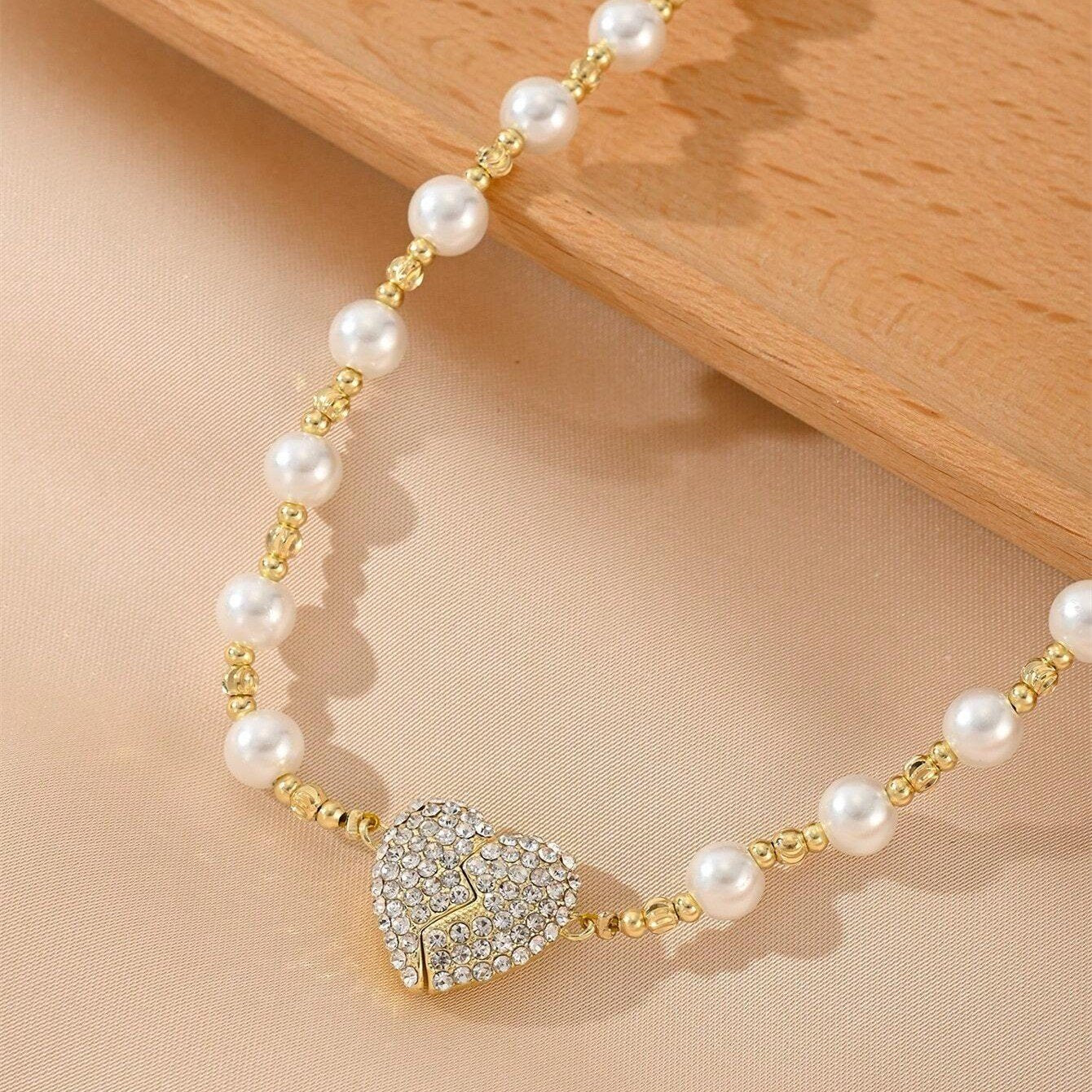 💖 Den perfekta presenten för kärlek och elegans - Magnetiskt pärlhalsband med hjärta 💖